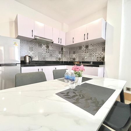 Rs Central Apartments - 200M To Royal Palace بنوم بنه المظهر الخارجي الصورة