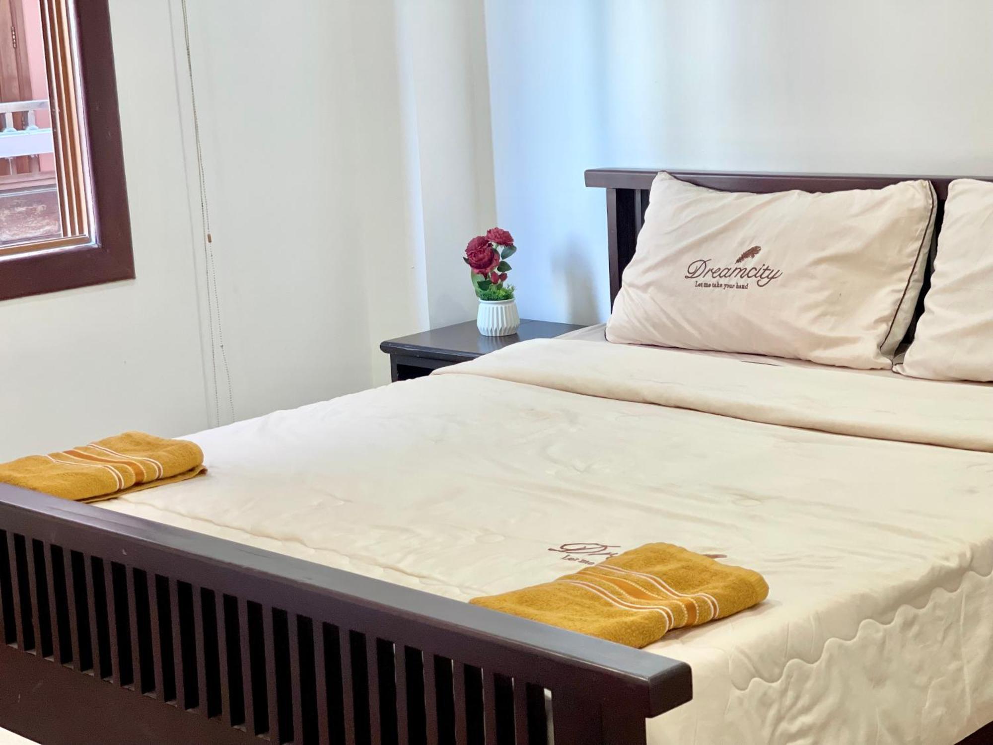 Rs Central Apartments - 200M To Royal Palace بنوم بنه المظهر الخارجي الصورة