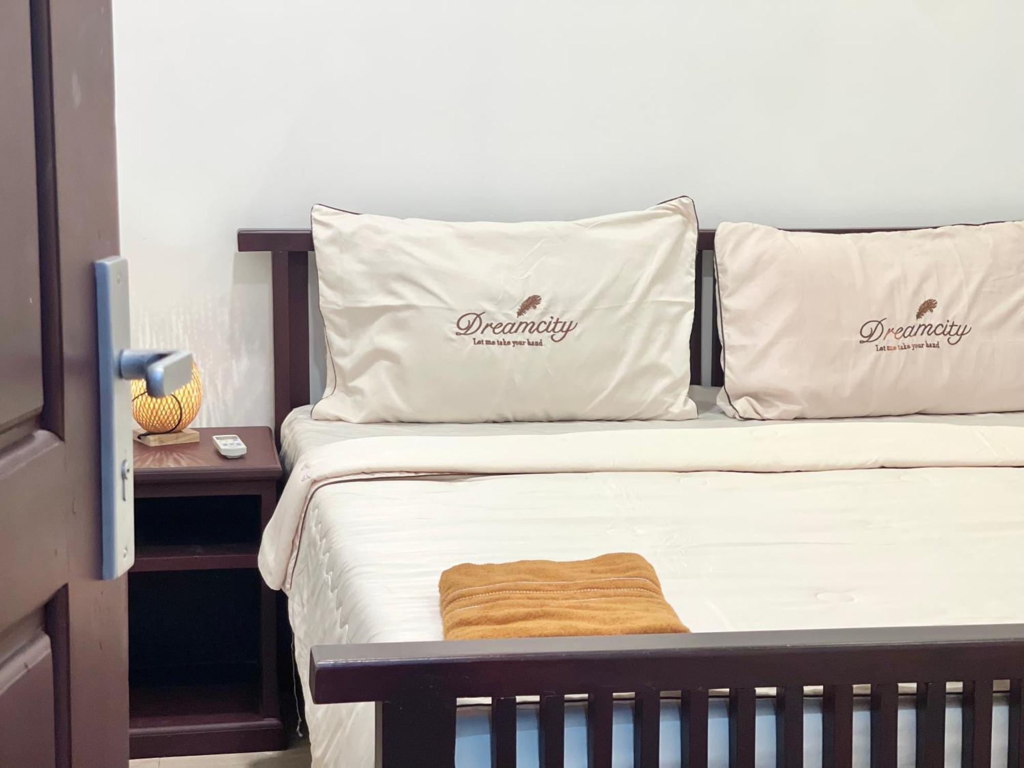 Rs Central Apartments - 200M To Royal Palace بنوم بنه المظهر الخارجي الصورة
