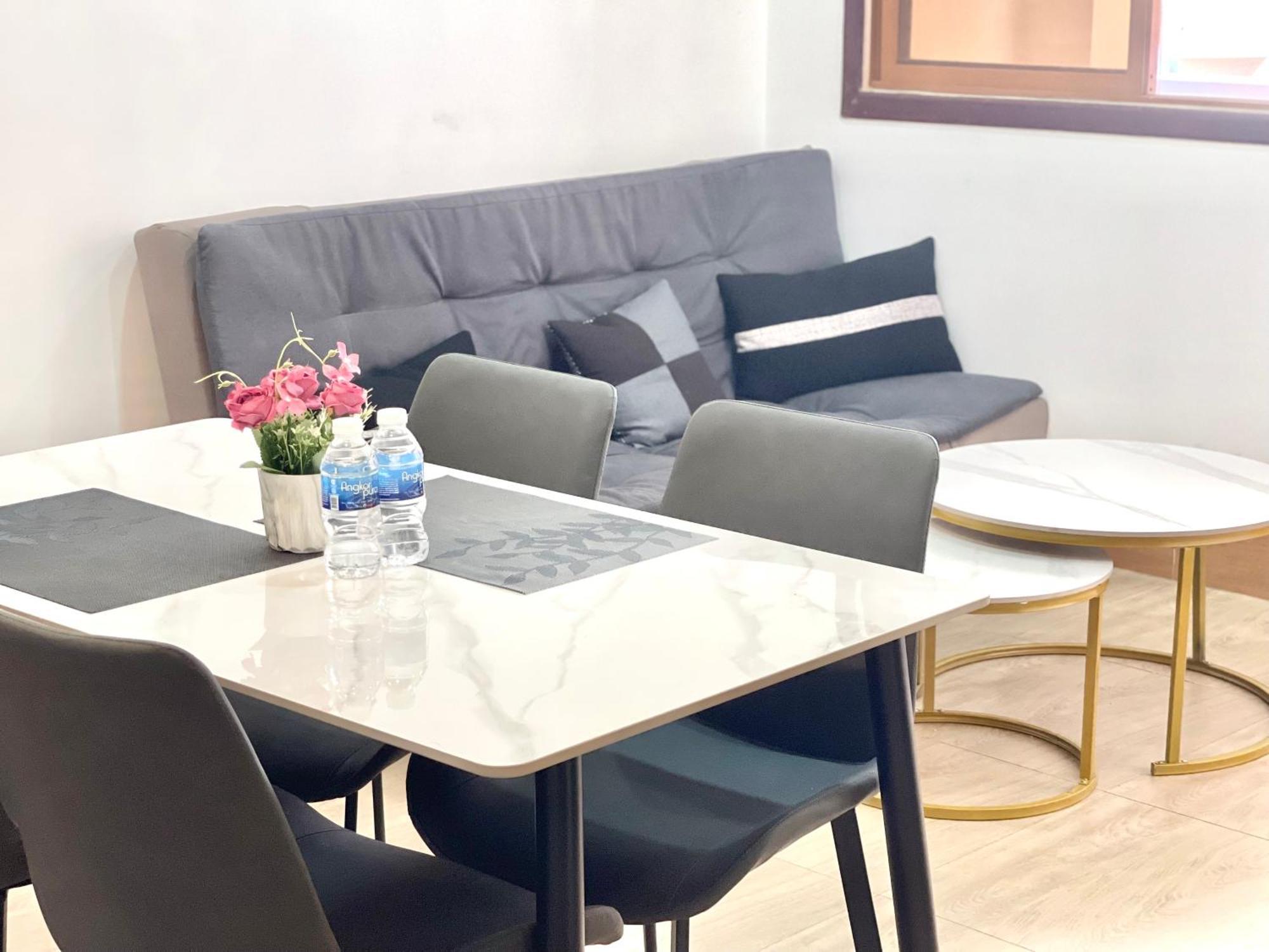 Rs Central Apartments - 200M To Royal Palace بنوم بنه المظهر الخارجي الصورة